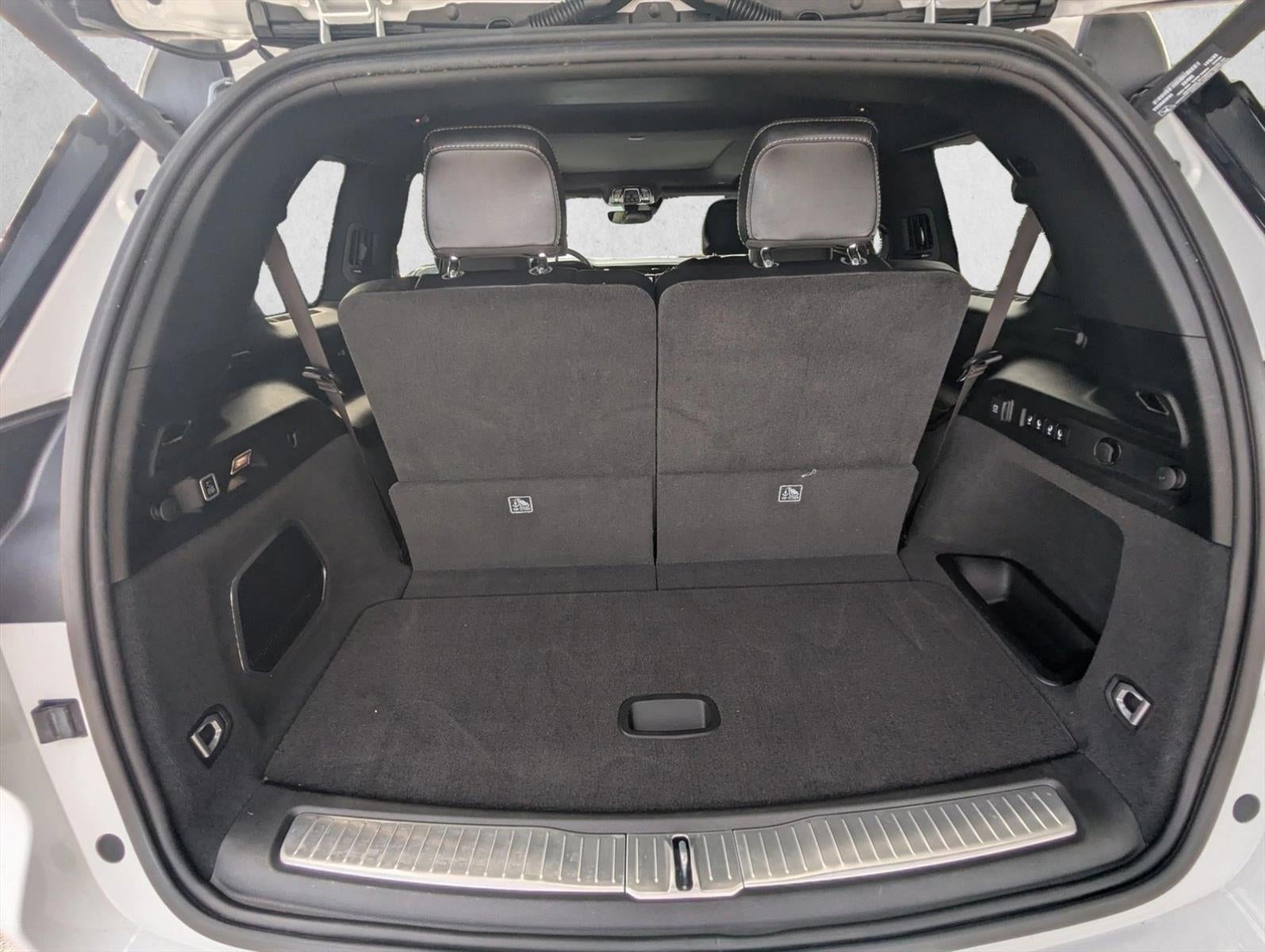 2022 Jeep Grand Cherokee L Overland 4x2