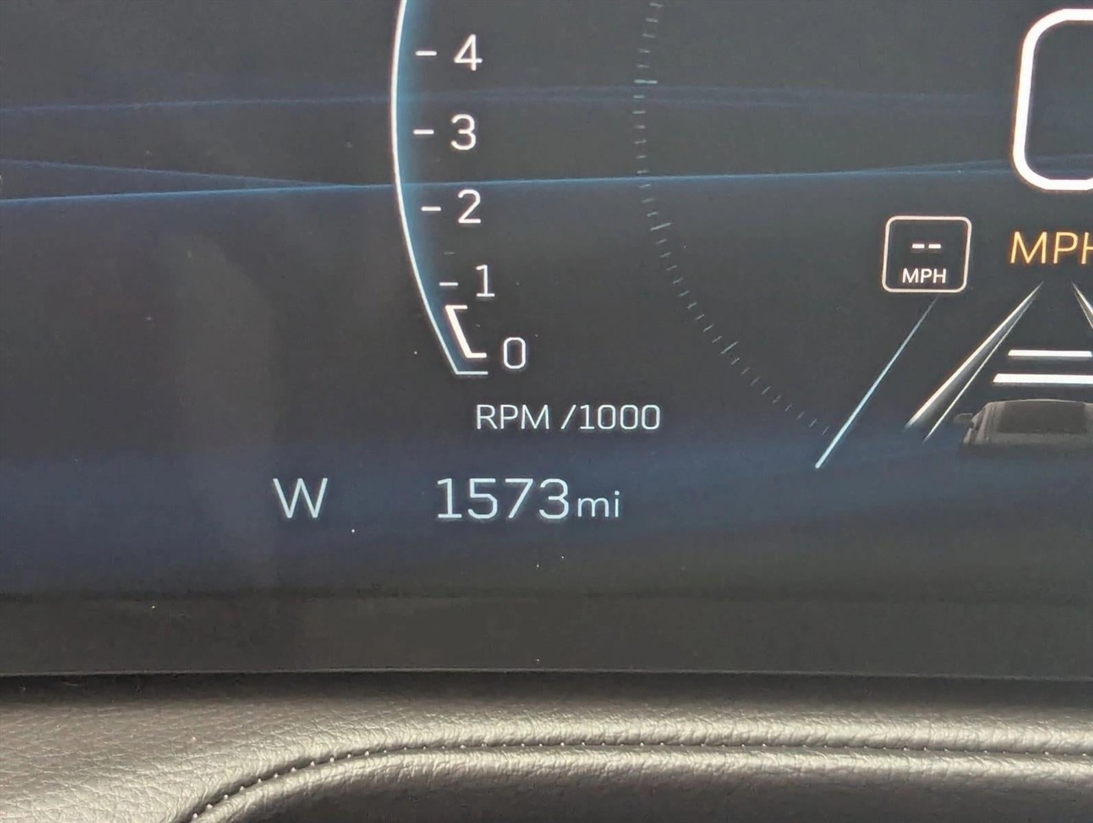 2024 Cadillac XT4 FWD 4dr Premium Luxury