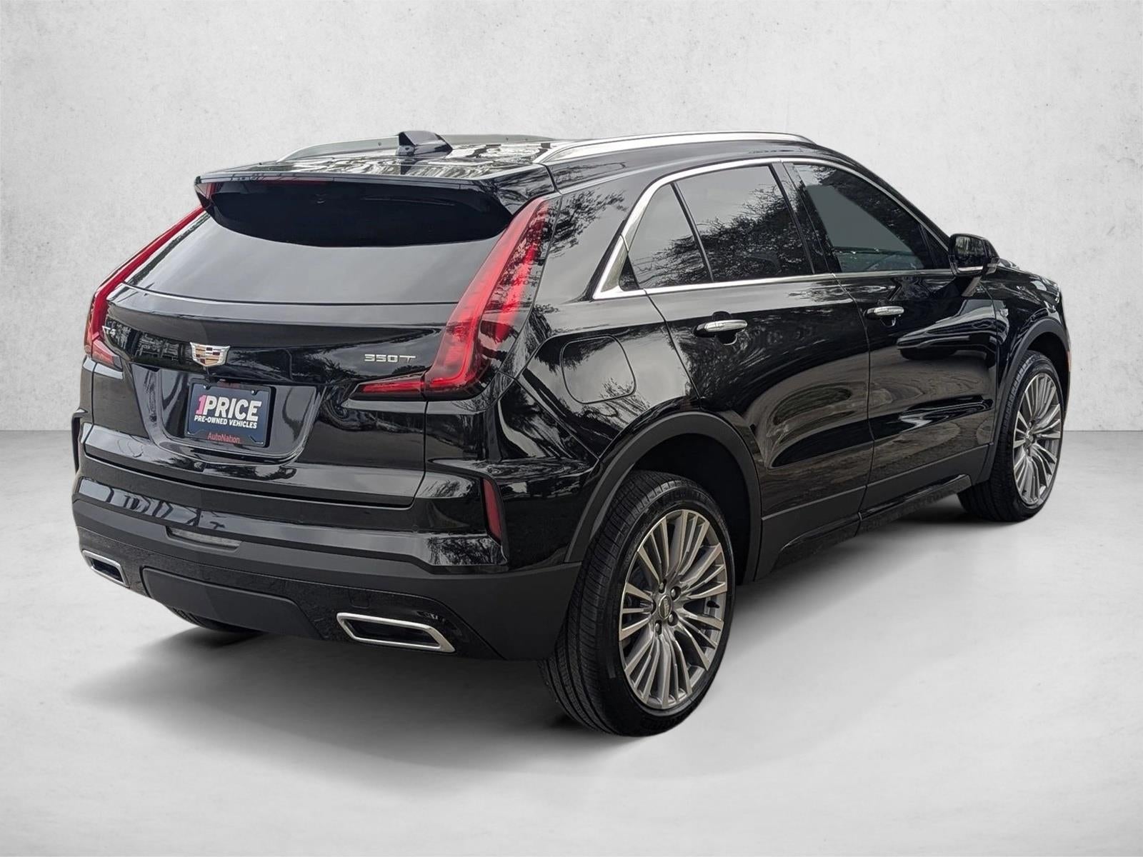 2024 Cadillac XT4 FWD 4dr Premium Luxury