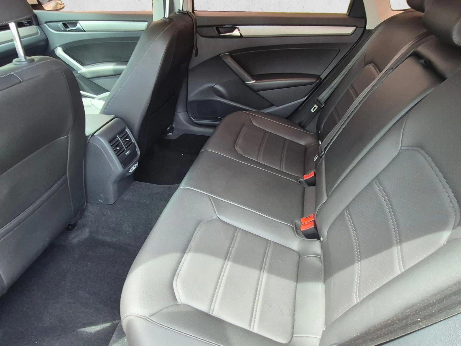 2021 Volkswagen Passat 2.0T SE Auto