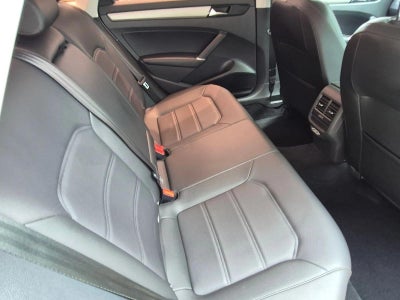 2021 Volkswagen Passat 2.0T SE Auto