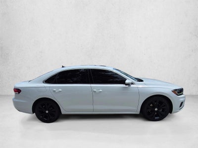 2021 Volkswagen Passat 2.0T SE Auto