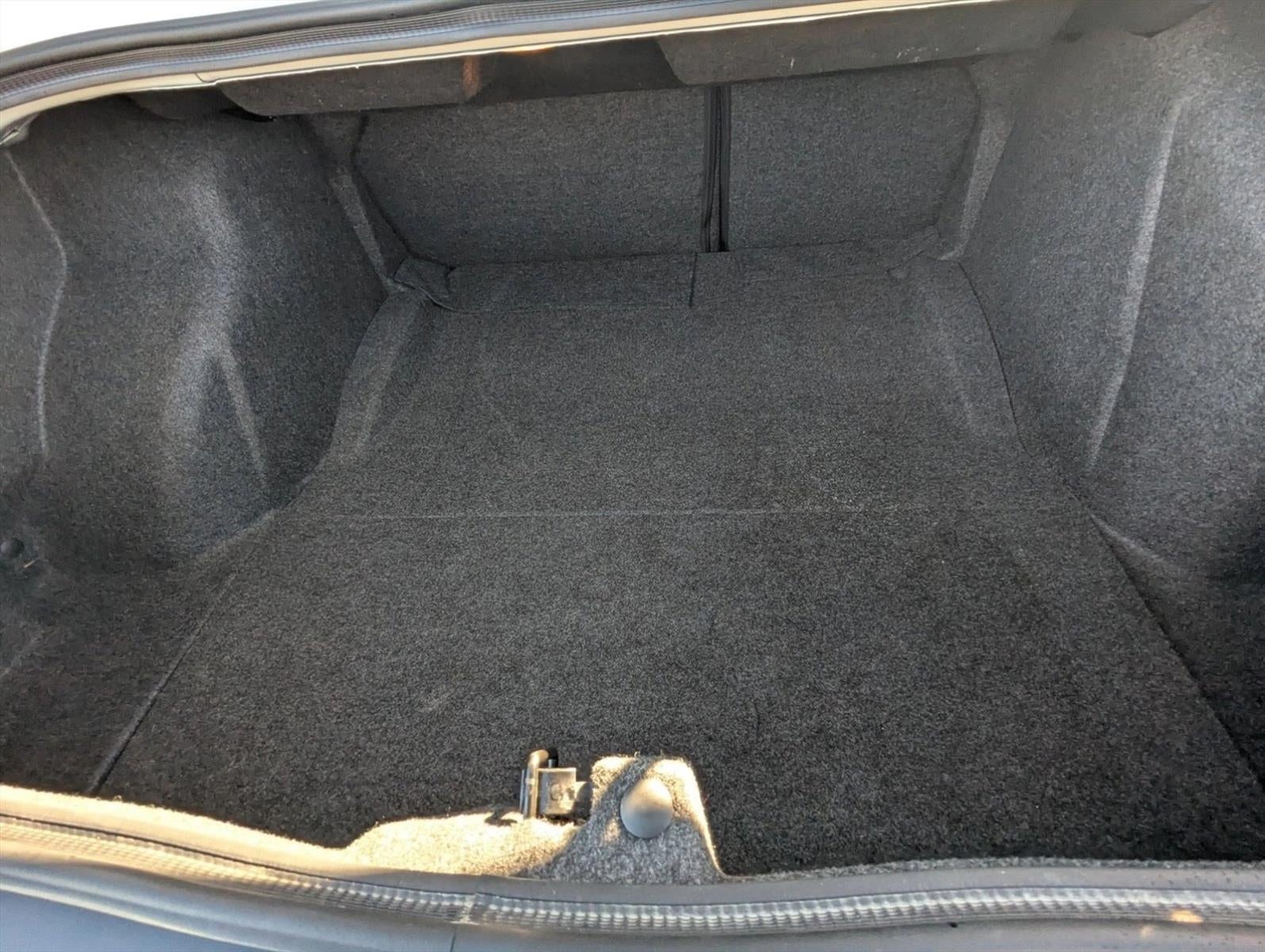 2019 Dodge Challenger SXT RWD