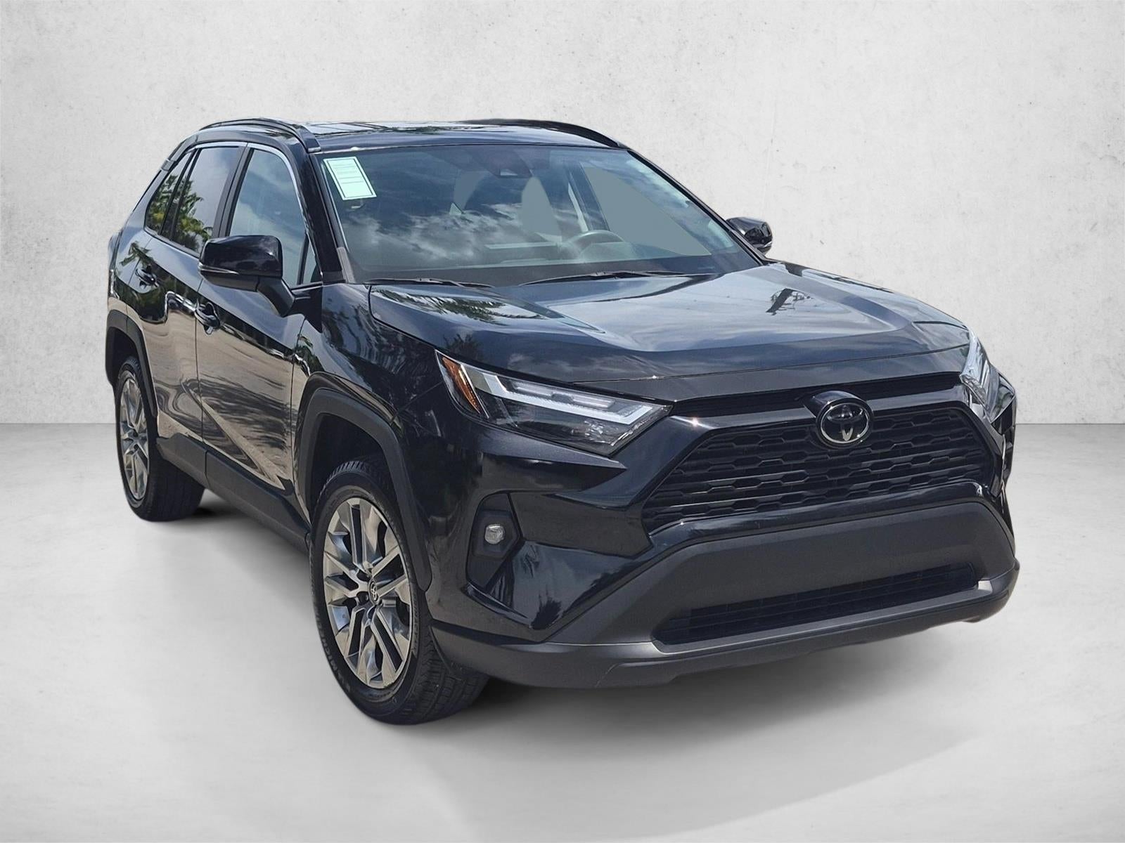 2022 Toyota RAV4 XLE Premium FWD (Natl)