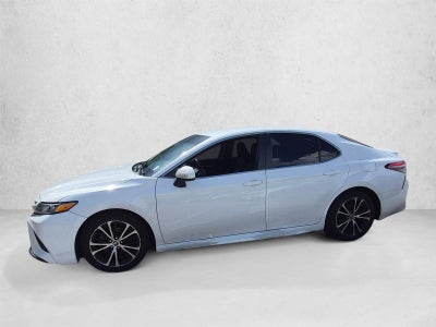 2018 Toyota Camry SE Auto (SE)