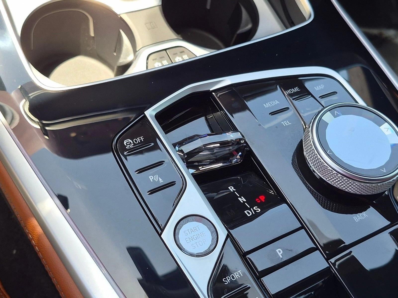 2025 BMW X7 M60i Sports Activity Vehicle