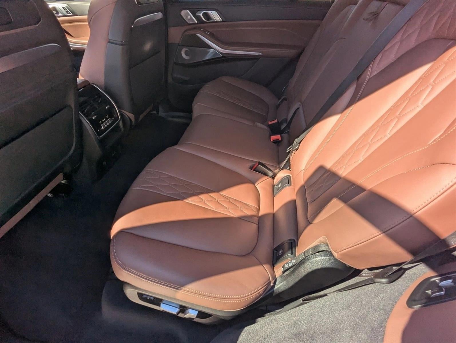 2024 BMW X7 M60i Sports Activity Vehicle