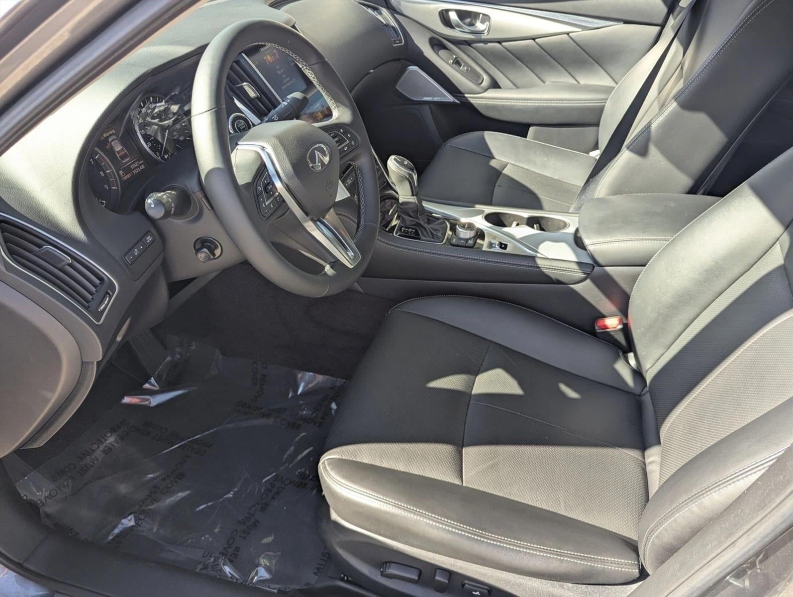 2022 INFINITI Q50 LUXE RWD