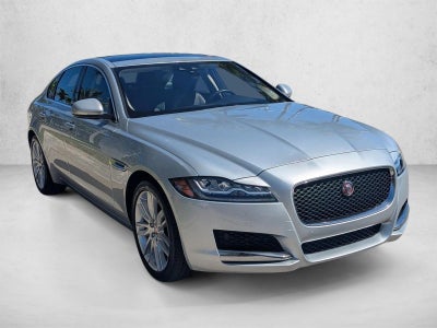 2018 Jaguar XF Sedan 35t Prestige RWD *Ltd Avail*