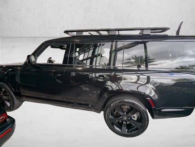 2023 Land Rover Defender 130 X-Dynamic SE AWD