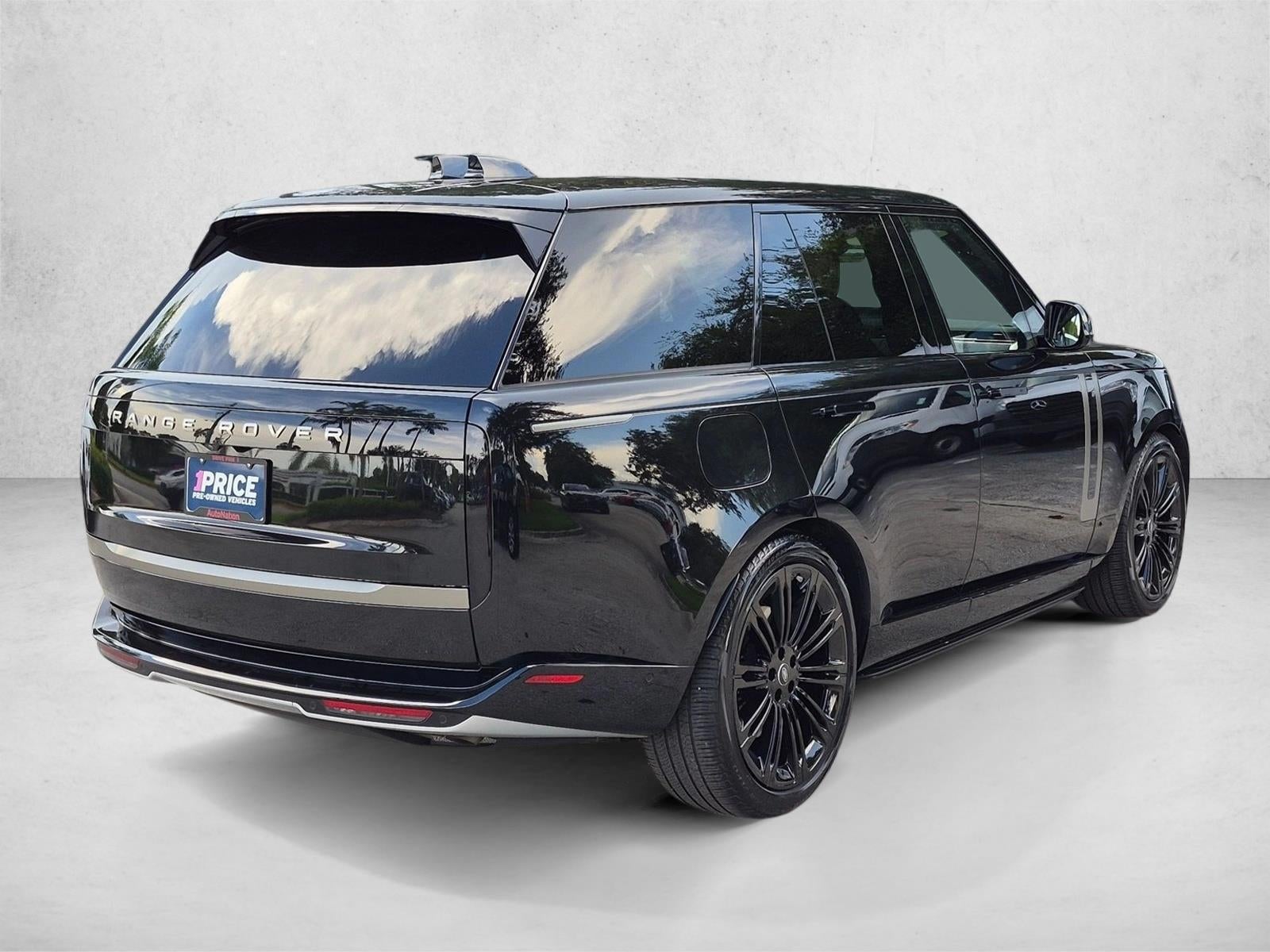2024 Land Rover Range Rover P530 SE SWB