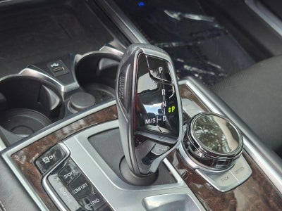 2021 BMW 750i xDrive Sedan