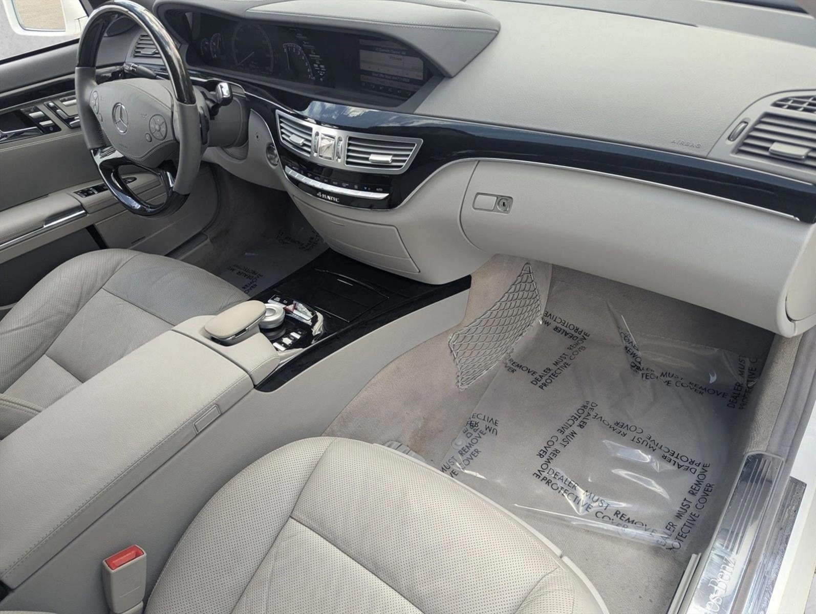 2013 Mercedes-Benz S-Class S 550 4MATIC® Sedan