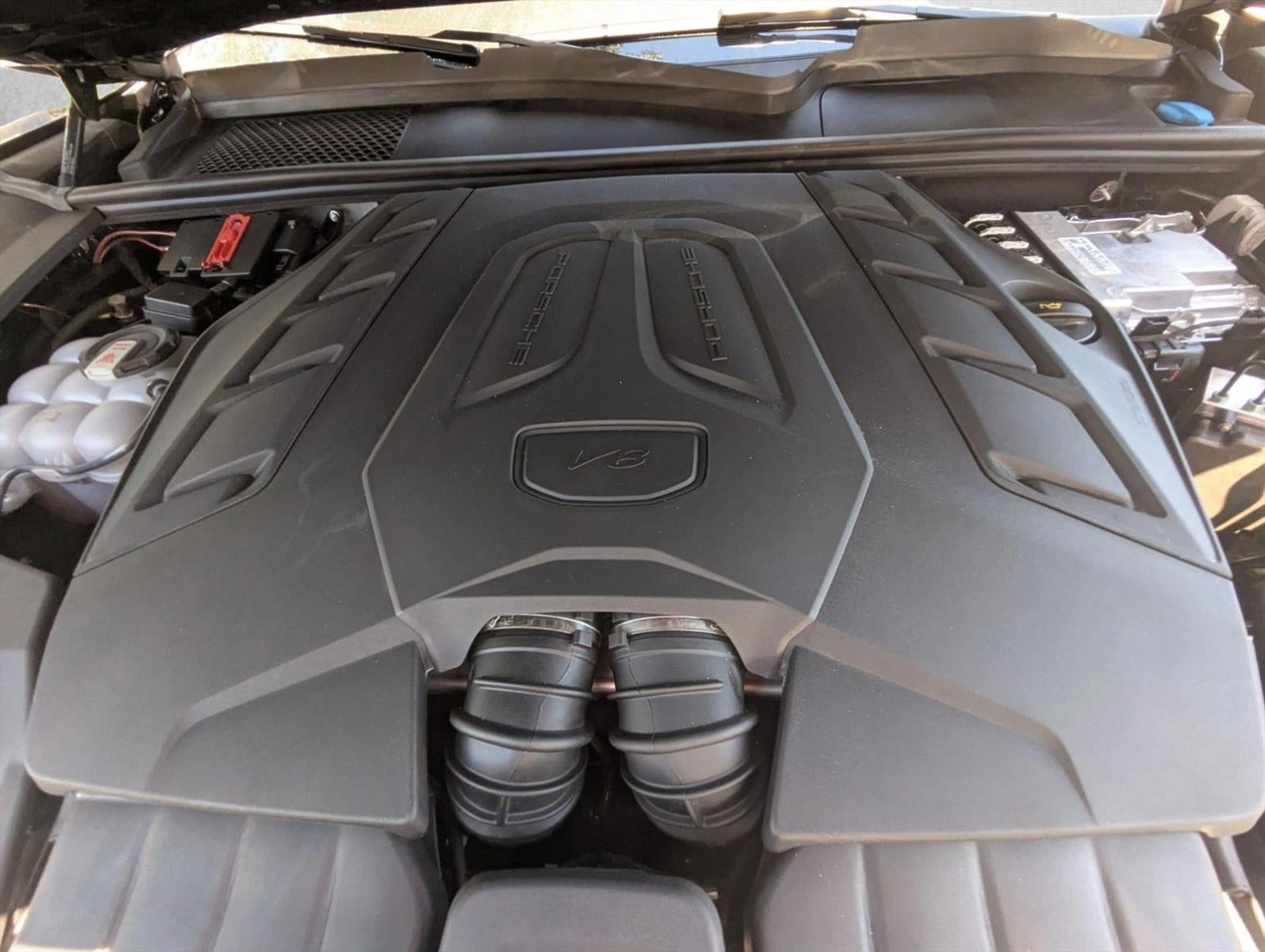 2024 Porsche Cayenne S AWD