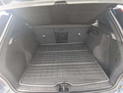 2022 Volvo XC40 T5 AWD Momentum