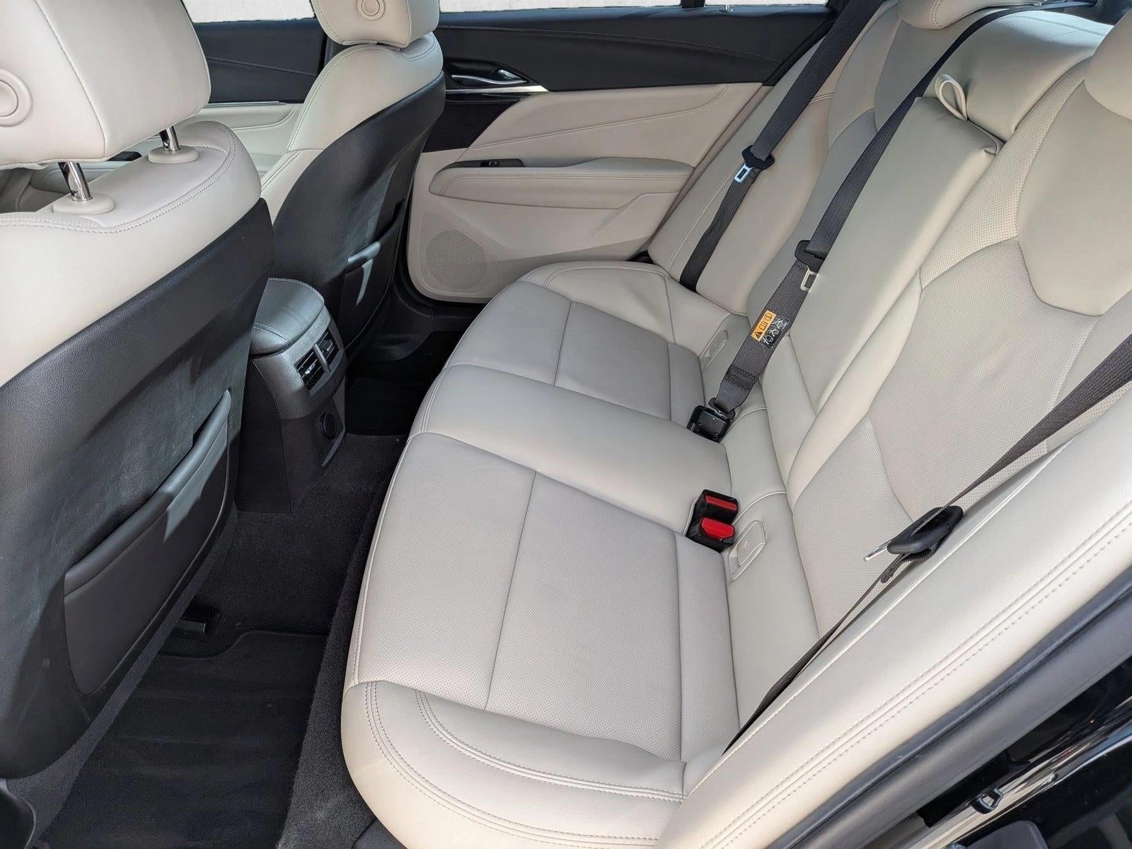 2023 Cadillac CT4 4dr Sdn Premium Luxury