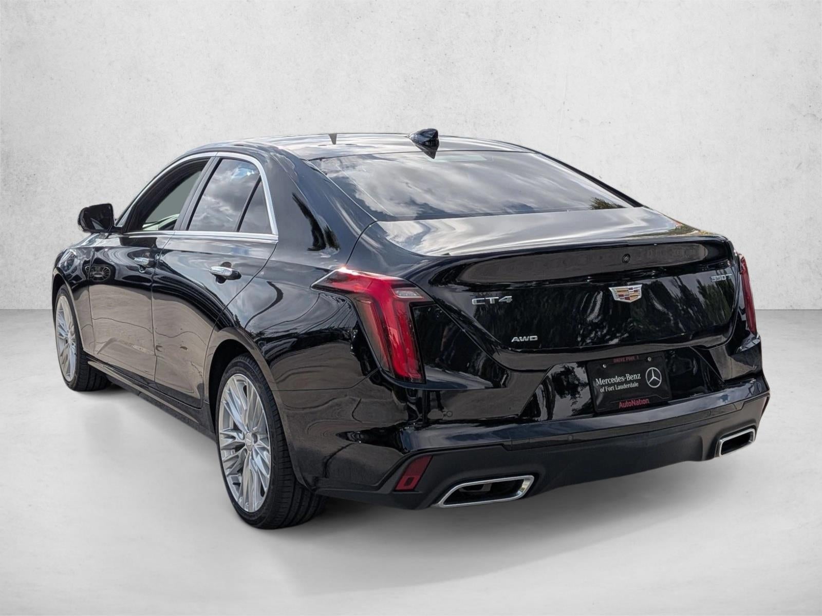 2023 Cadillac CT4 4dr Sdn Premium Luxury