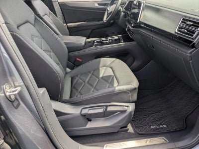 2024 Volkswagen Atlas Cross Sport 2.0T SE w/Technology 4MOTION