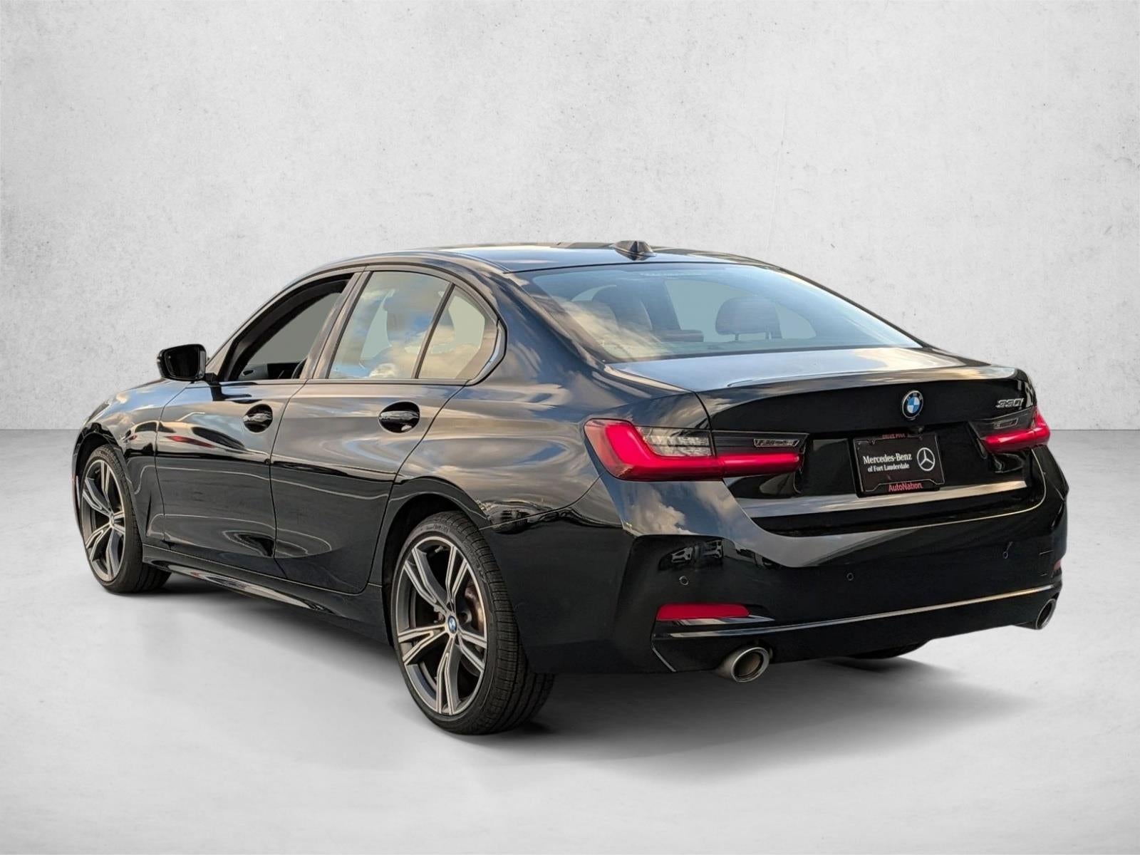 2023 BMW 330i Sedan