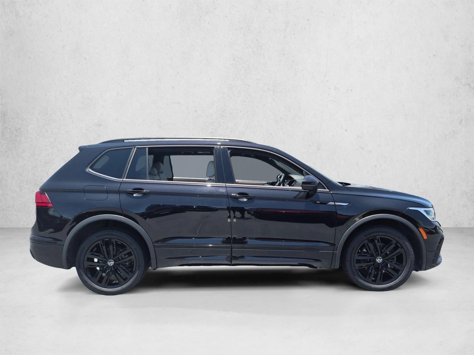 2022 Volkswagen Tiguan 2.0T SE R-Line Black FWD