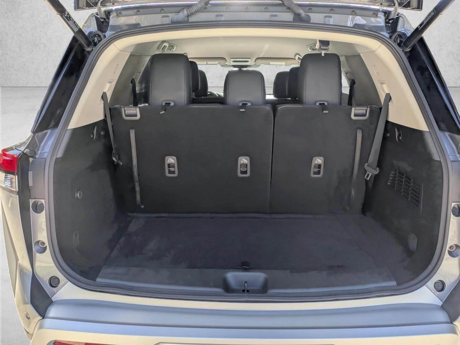 2025 Nissan Pathfinder SL 2WD