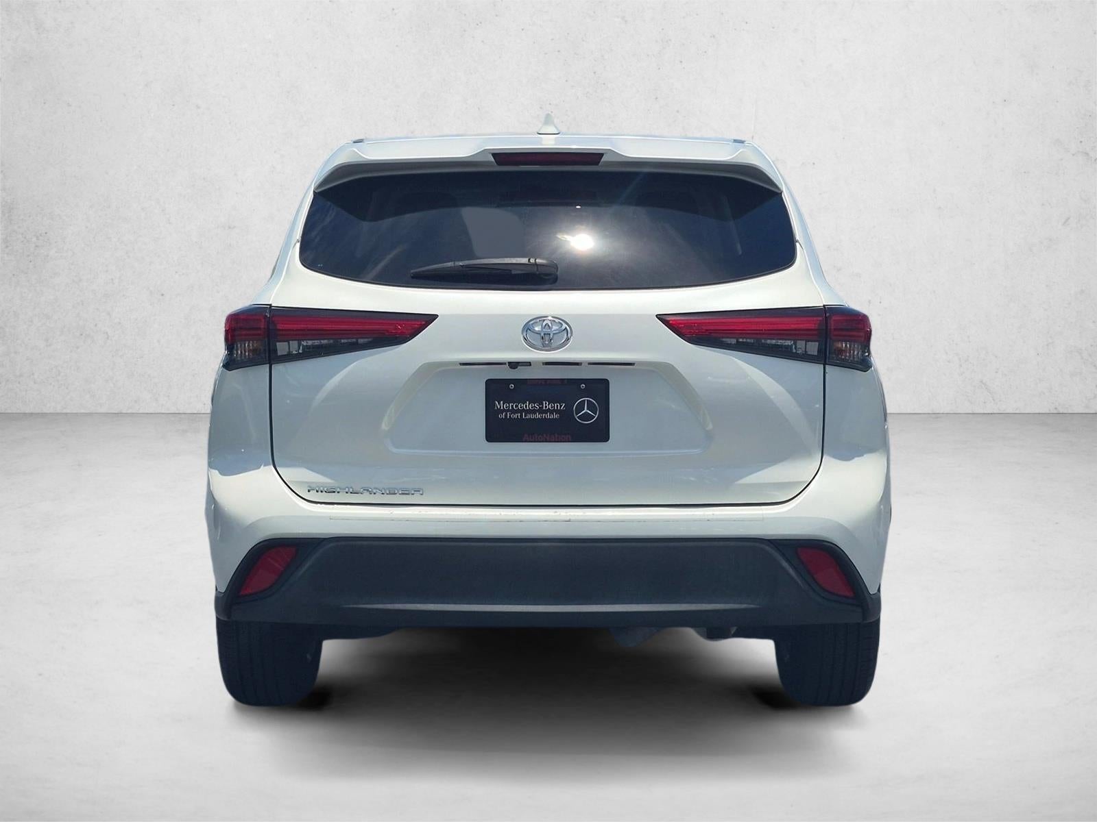 2021 Toyota Highlander L FWD (Natl)