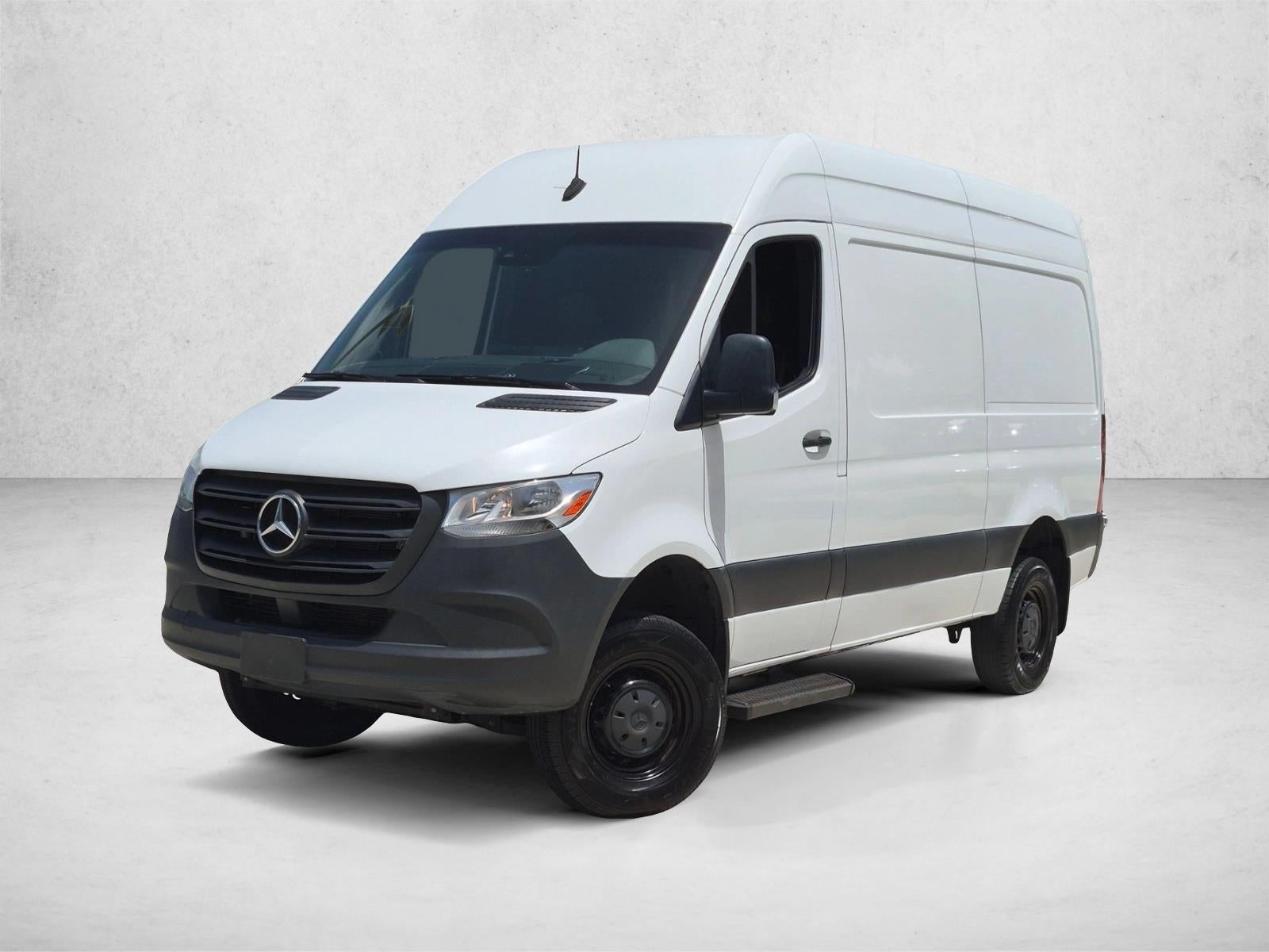 2022 Mercedes-Benz Sprinter Cargo Van 2500 Standard Roof V6 144" 4WD