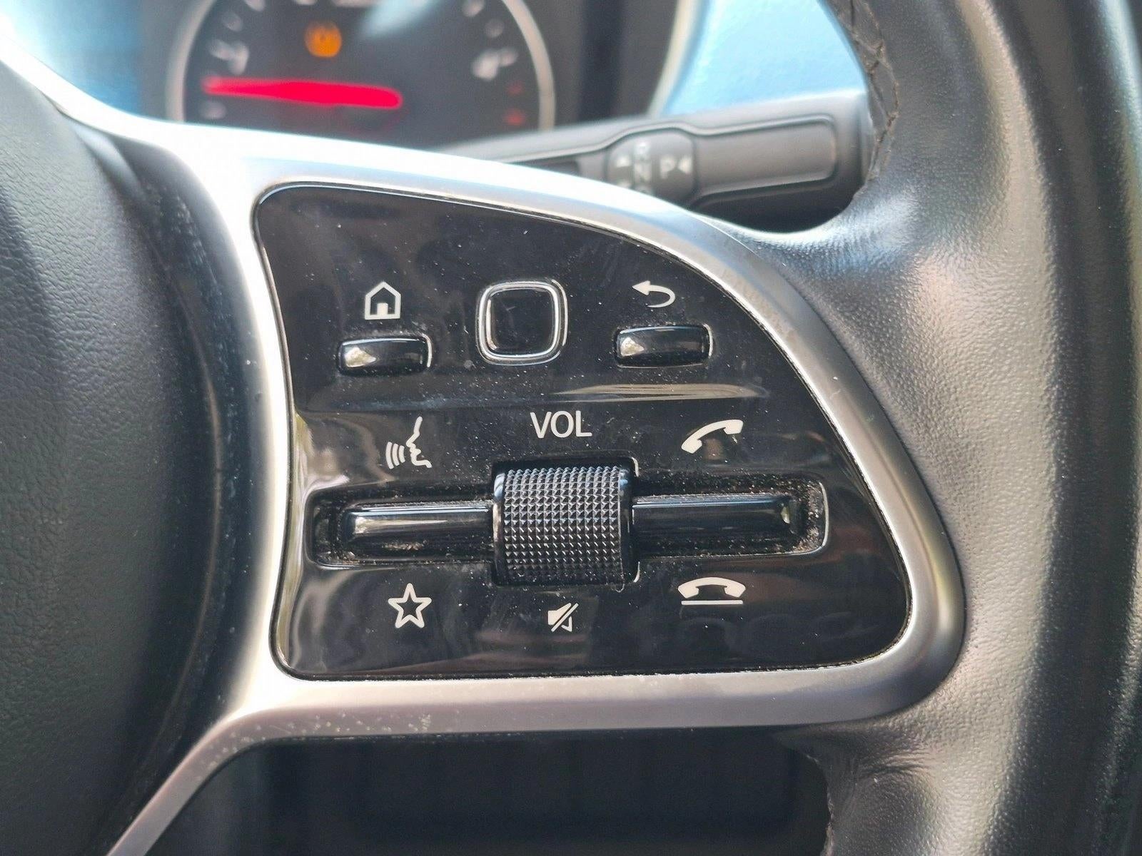 2022 Mercedes-Benz Sprinter Cargo Van 2500 Standard Roof V6 144" 4WD