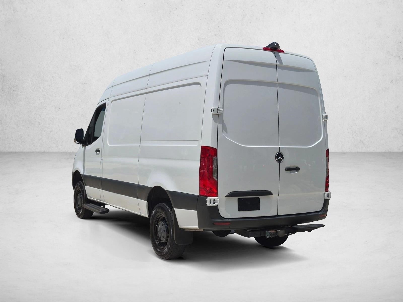 2022 Mercedes-Benz Sprinter Cargo Van 2500 Standard Roof V6 144" 4WD