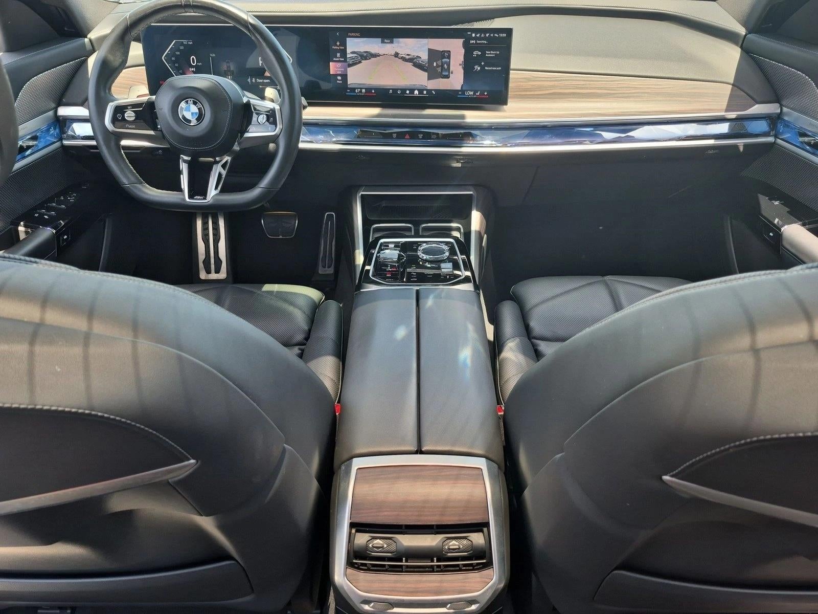 2023 BMW 740i Sedan