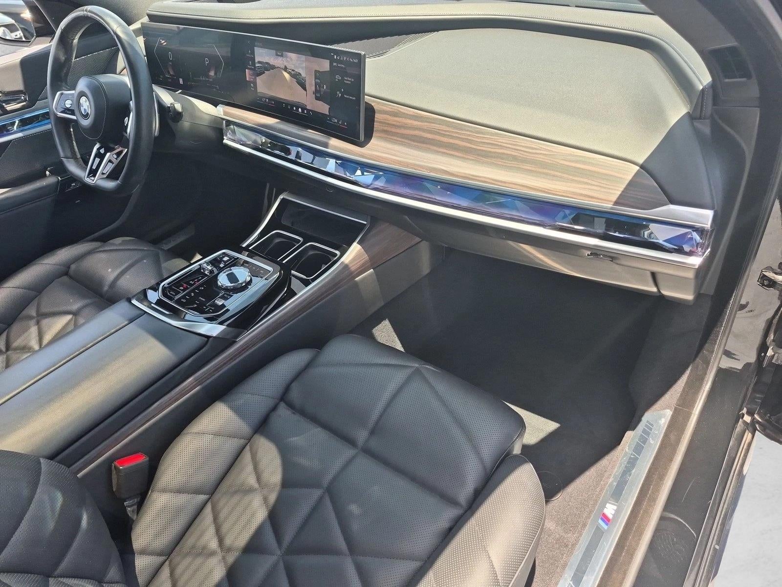 2023 BMW 740i Sedan