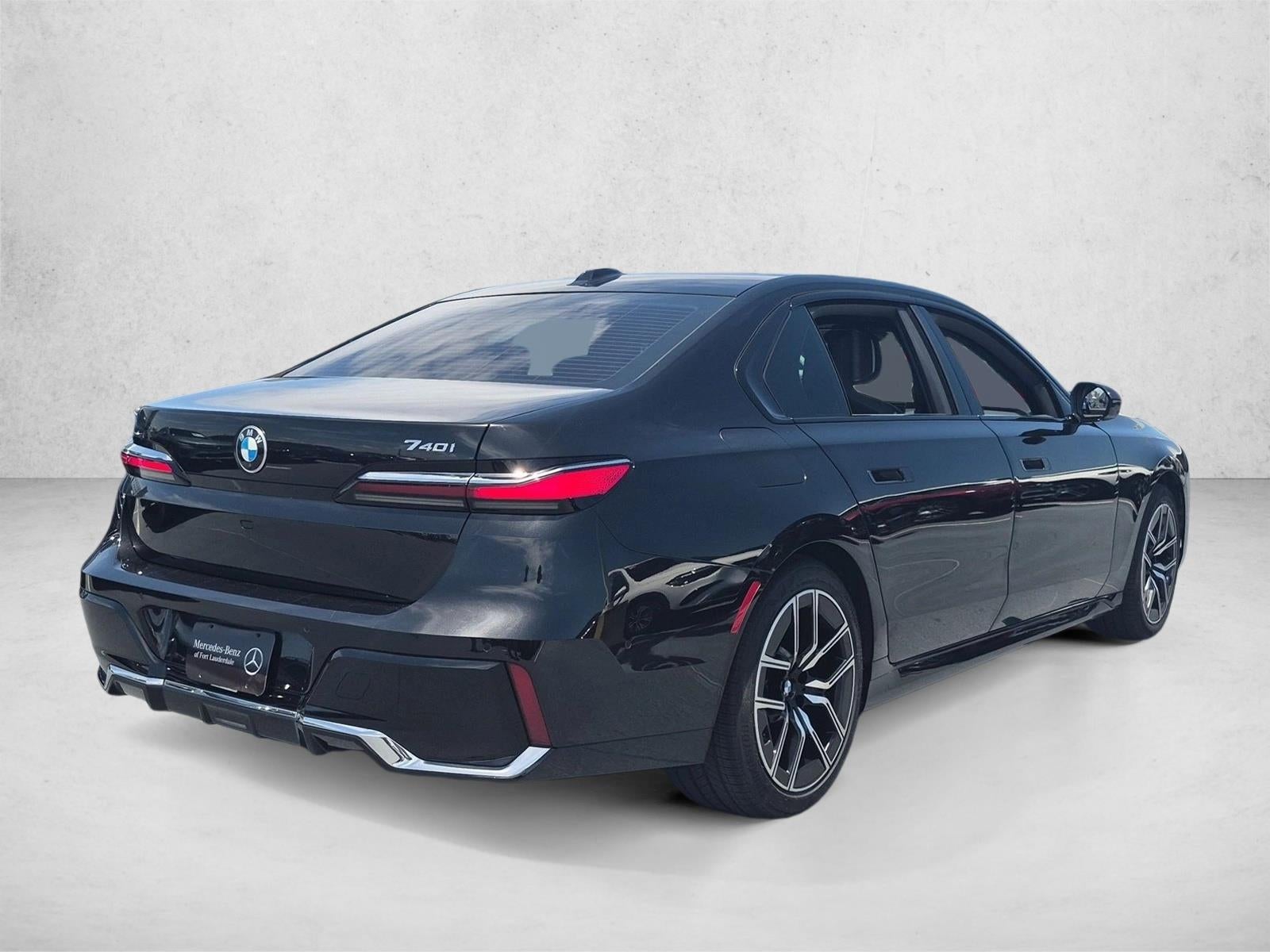 2023 BMW 740i Sedan