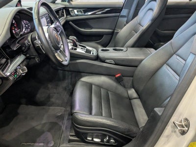 2017 Porsche Panamera RWD