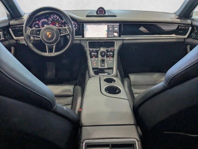 2017 Porsche Panamera RWD