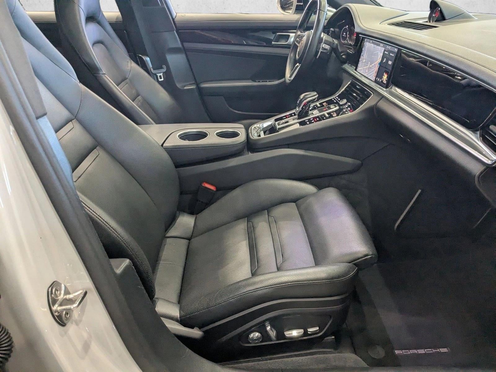 2017 Porsche Panamera RWD