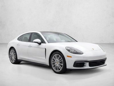 2018 Porsche Panamera 4 AWD