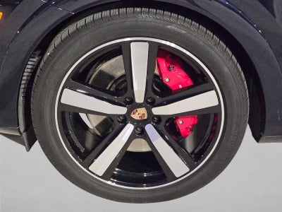 2025 Porsche Cayenne GTS Coupe AWD