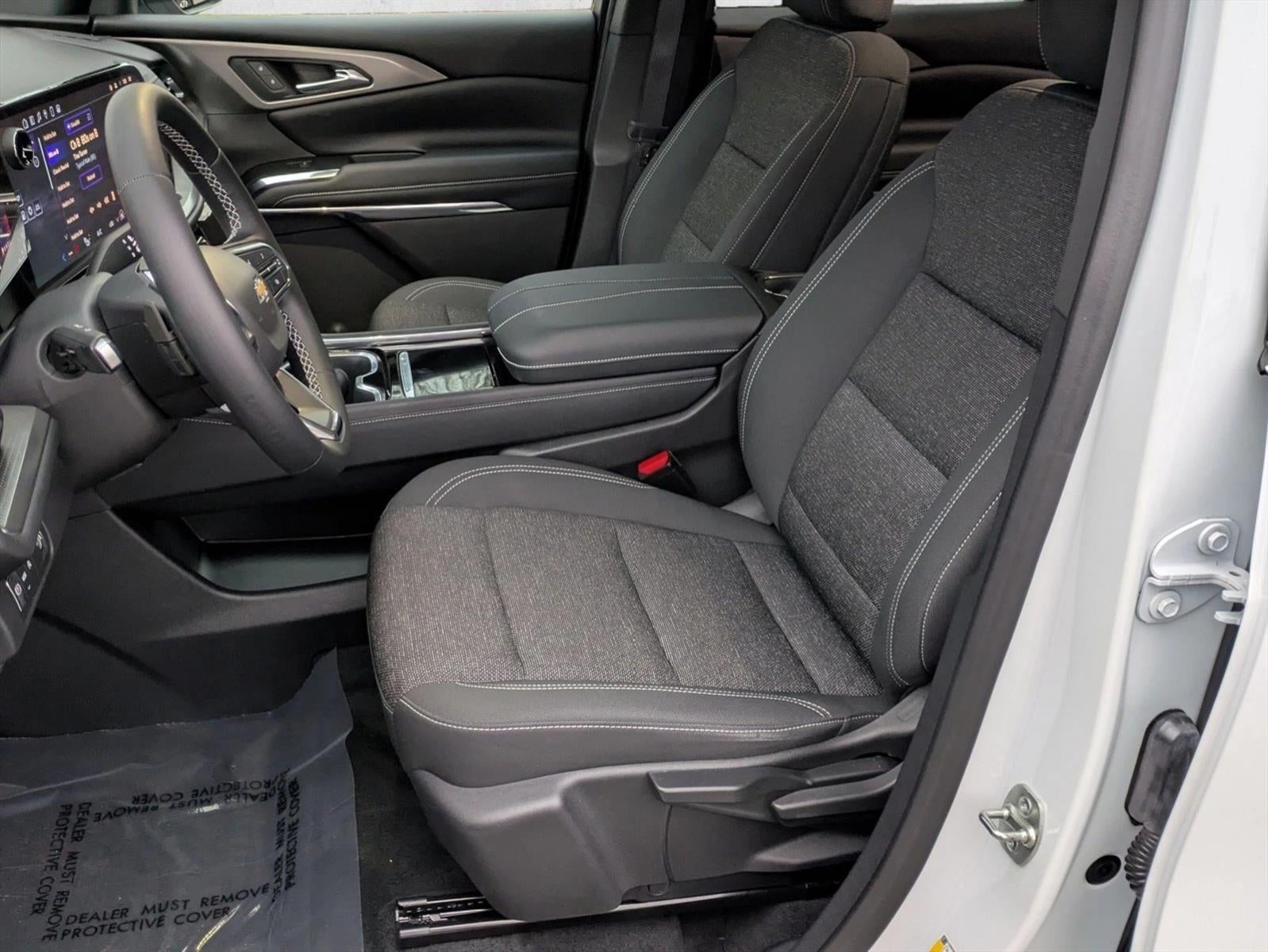 2024 Chevrolet Traverse LS w/1LS