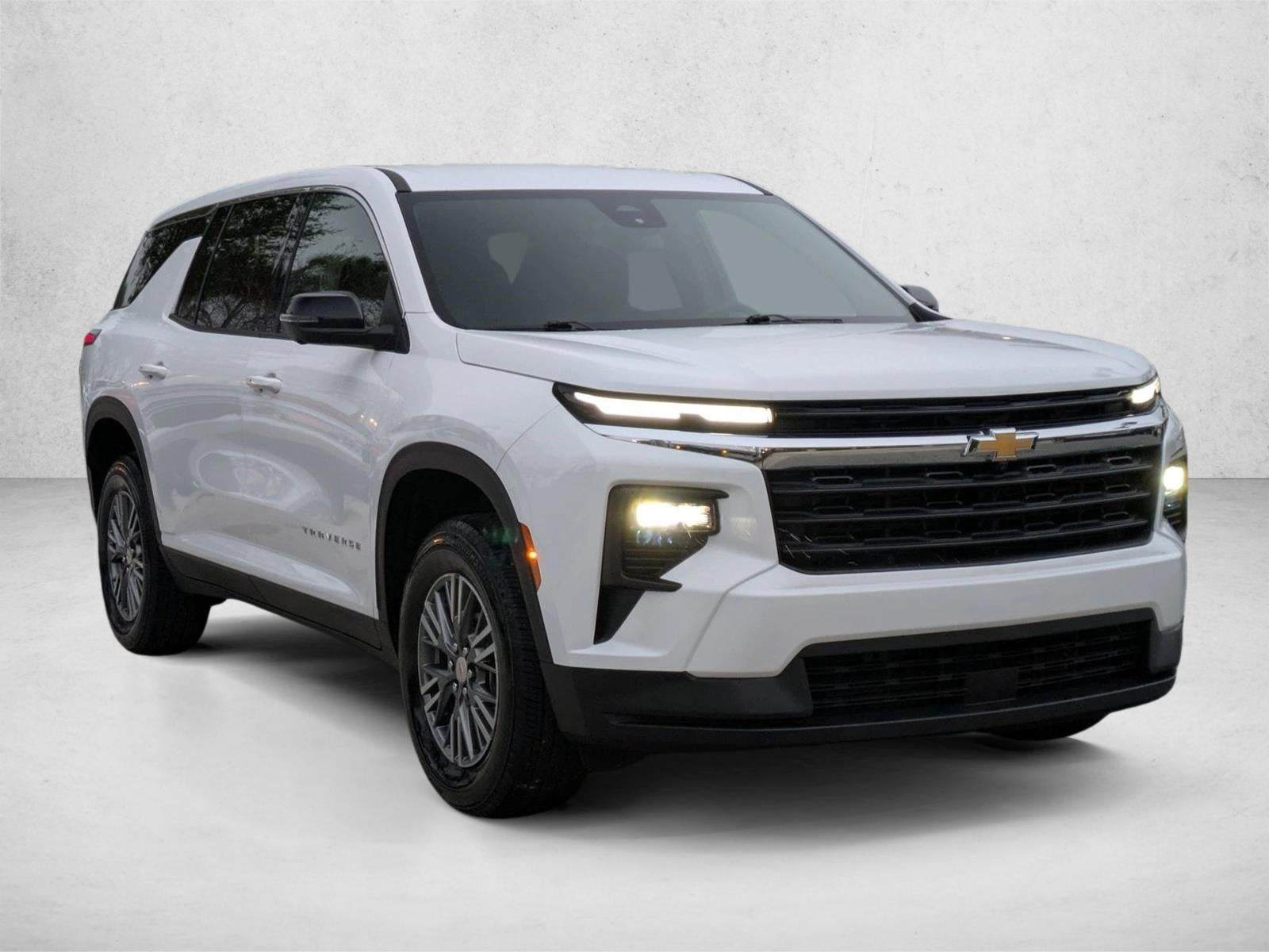 2024 Chevrolet Traverse LS w/1LS