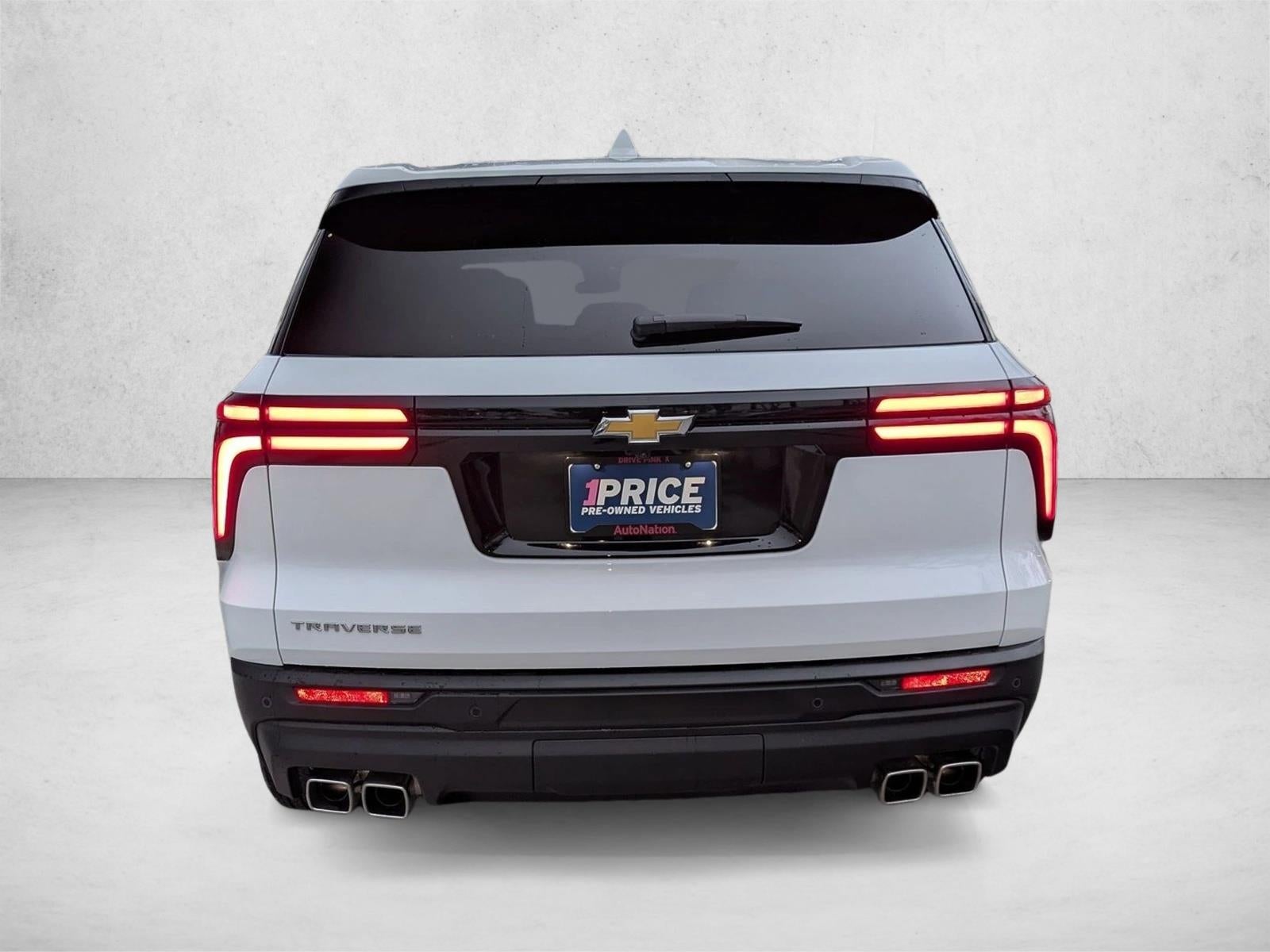 2024 Chevrolet Traverse LS w/1LS
