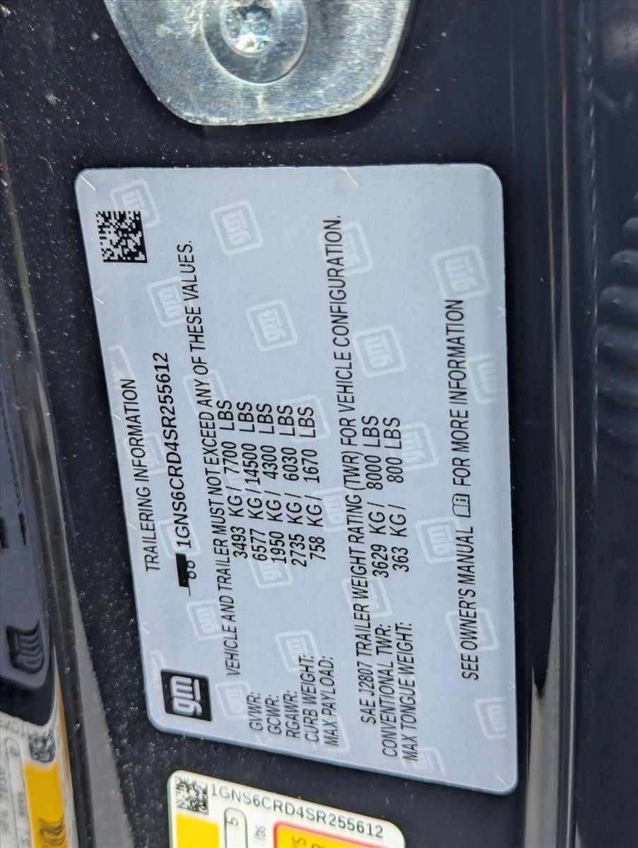 2025 Chevrolet Suburban 4WD LT