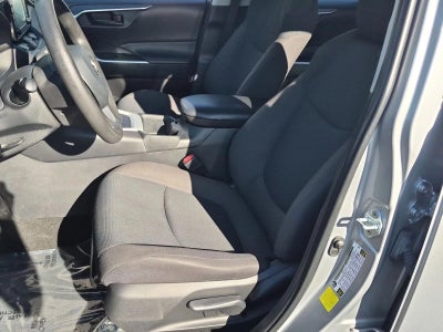 2022 Toyota RAV4 LE FWD (GS)