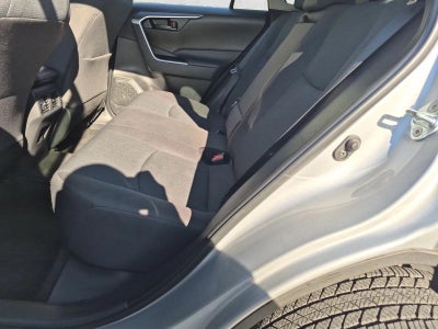 2022 Toyota RAV4 LE FWD (GS)