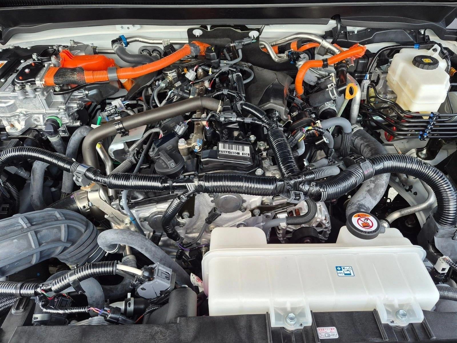 2026 Toyota Tacoma 4WD 4WD Trailhunter Hybrid Double Cab 6' Bed AT (Natl)