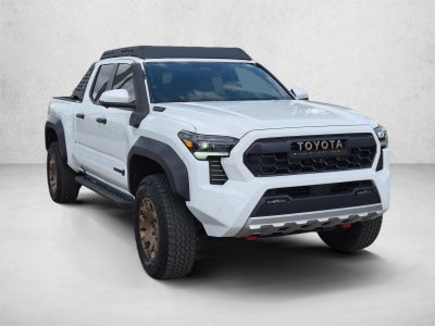 2026 Toyota Tacoma 4WD 4WD Trailhunter Hybrid Double Cab 6' Bed AT (Natl)