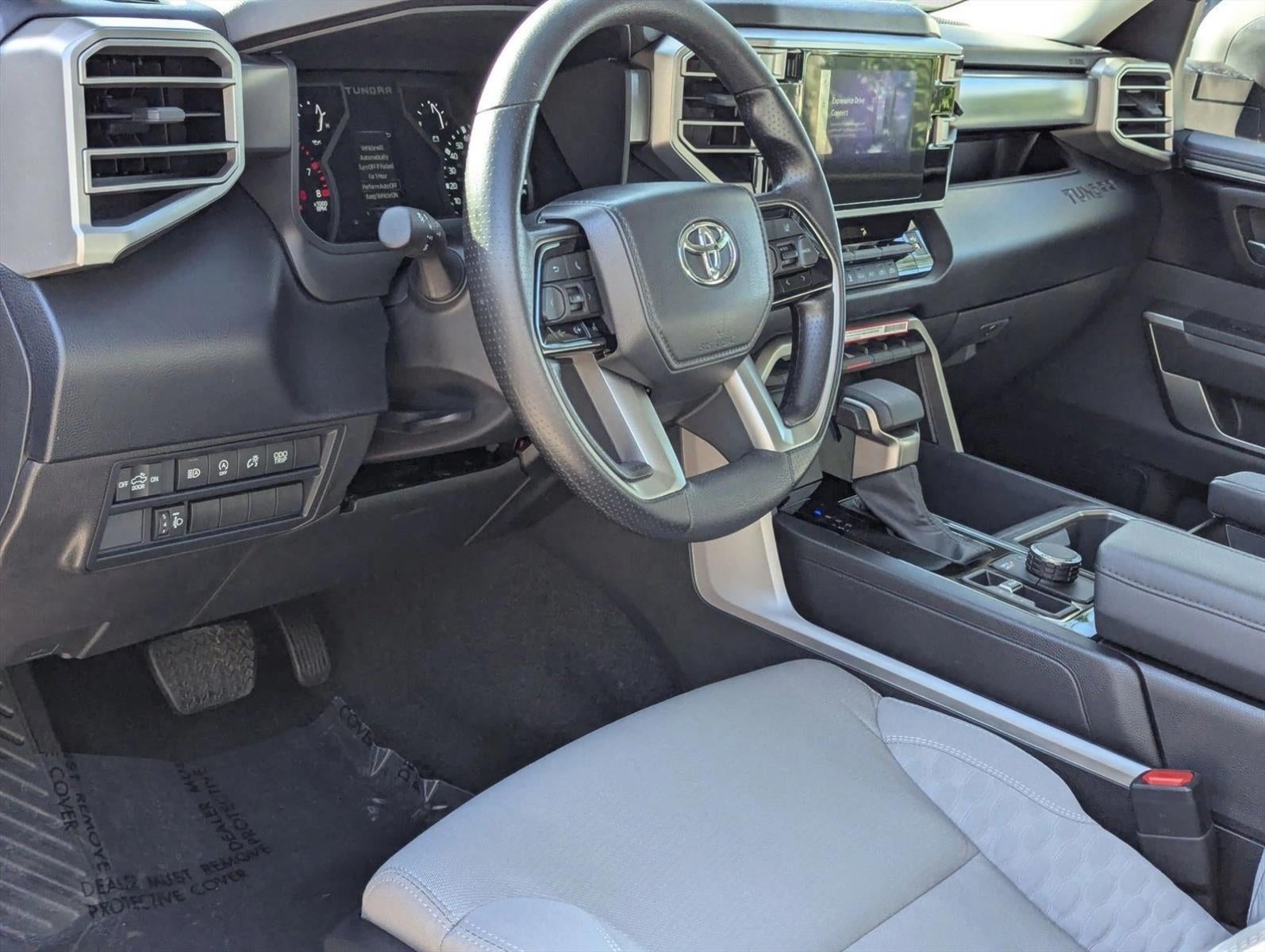 2024 Toyota Tundra 4WD 4WD SR5 CrewMax 5.5' Bed (SE)