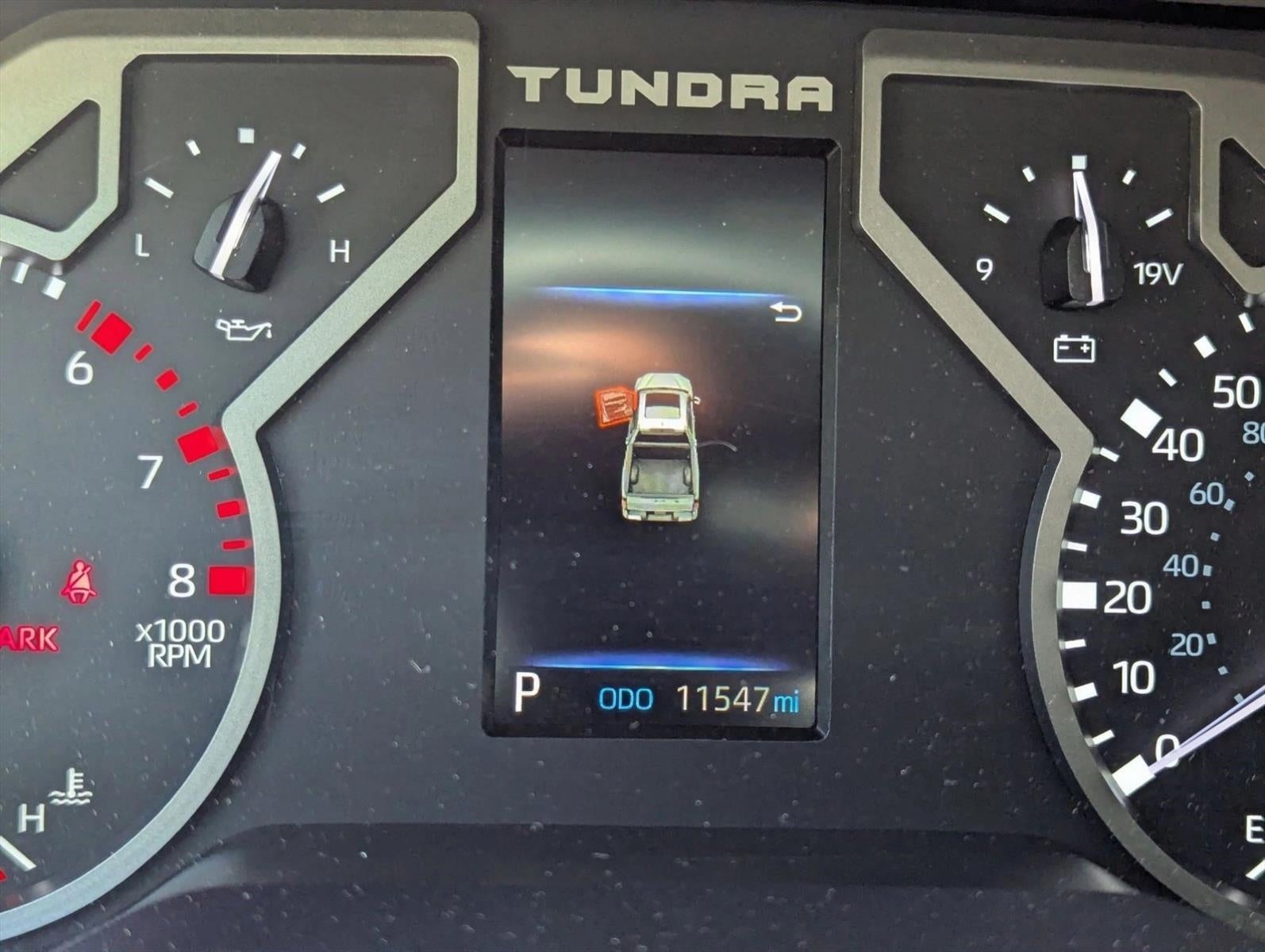 2024 Toyota Tundra 4WD 4WD SR5 CrewMax 5.5' Bed (SE)