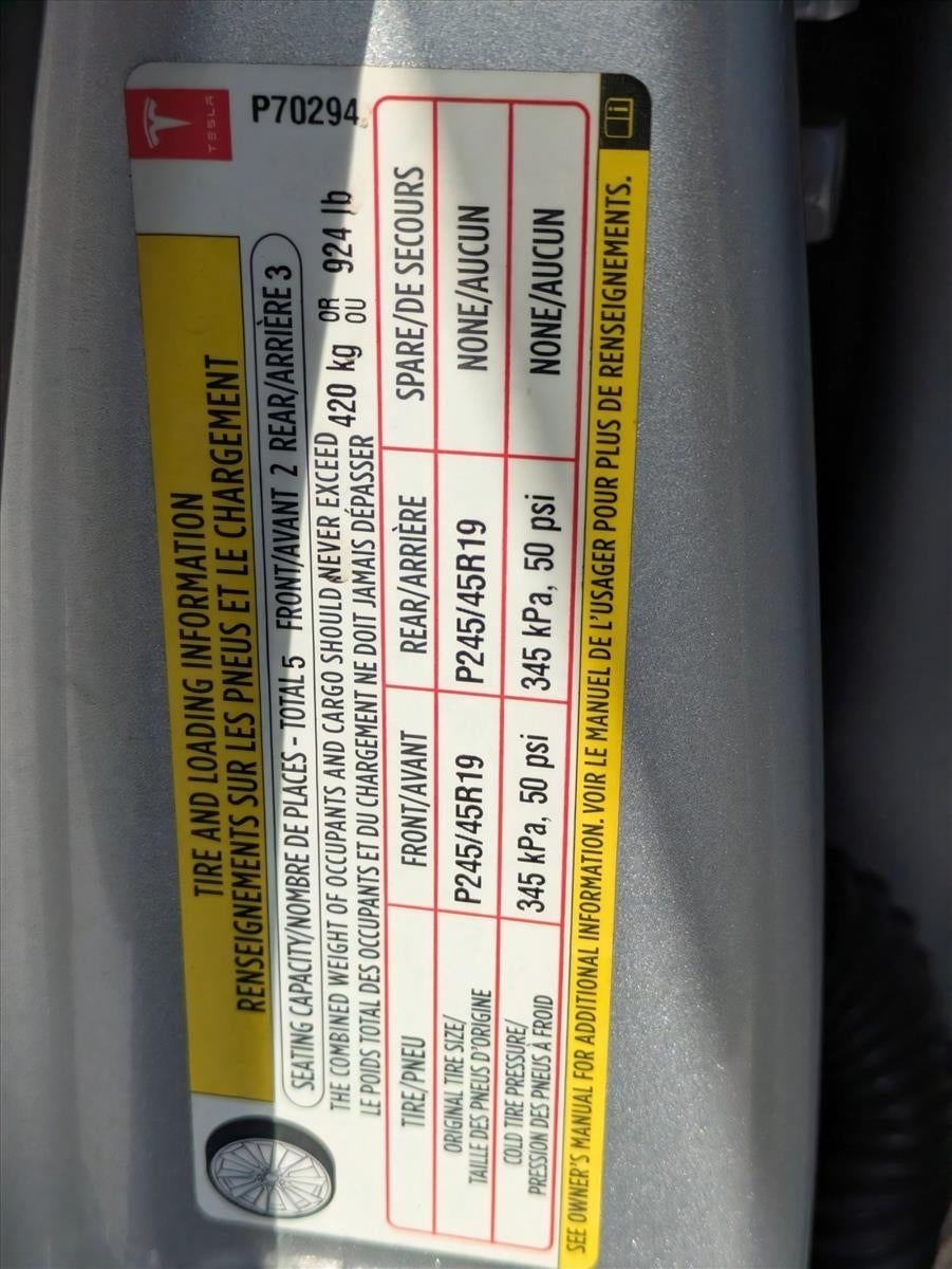 2015 Tesla Model S 4dr Sdn AWD 85D