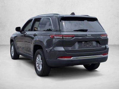 2023 Jeep Grand Cherokee Laredo 4x2