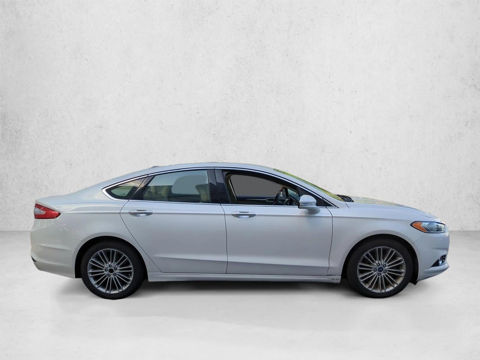 2015 Ford Fusion 4dr Sdn SE FWD